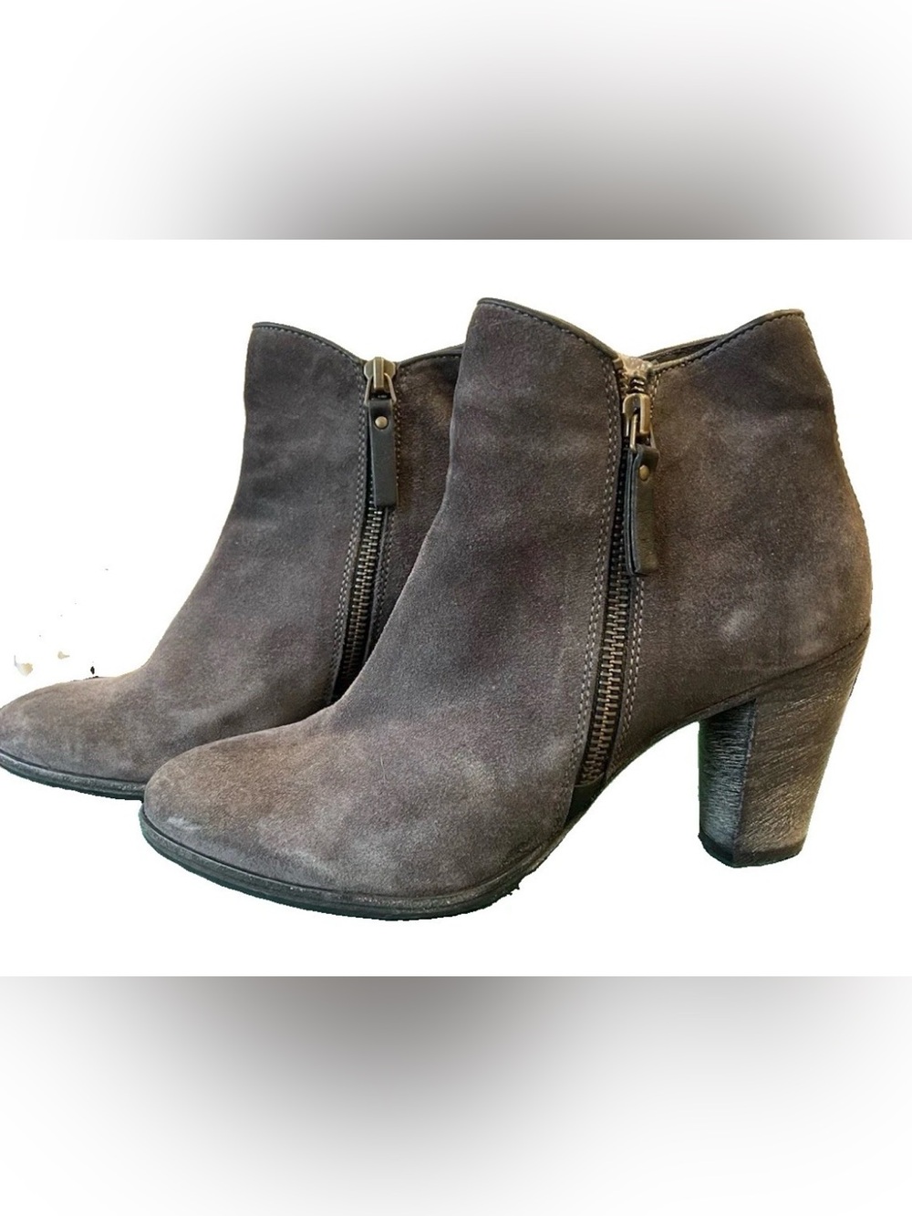 n.d.c. made by hand Women’s Gray Suede Ankle Booties Size 7 Excellent Condition